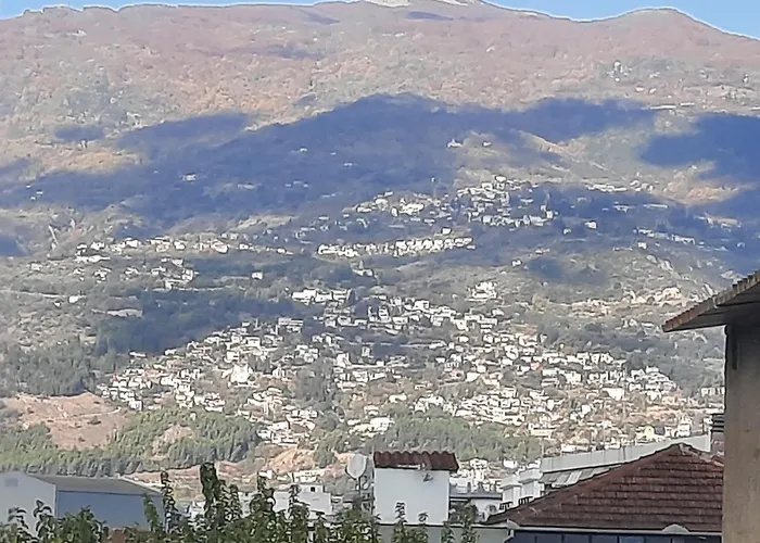 Ev With Free Parking Place Apartamento Volos