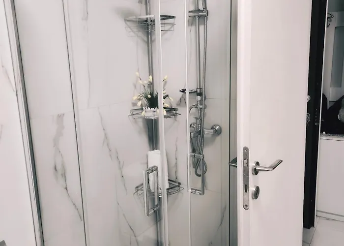 Ev With Free Parking Place *