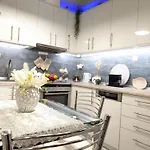 Ev With Free Parking Place דירה וולוס