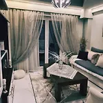 Ev With Free Parking Place *