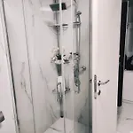 Ev With Free Parking Place *